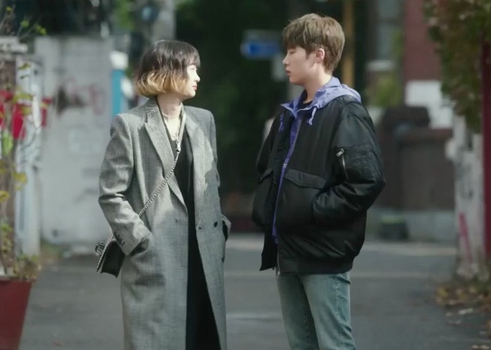 Style công sở “nửa nạc nửa mỡ” của Kim Da Mi: Đa phần sang chảnh bất ngờ nhưng vẫn lọt hố vài bộ khó cảm - Ảnh 10.