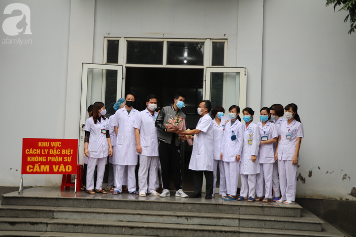 Tập thể đội ngũ y tế tại BV Ninh Bình
