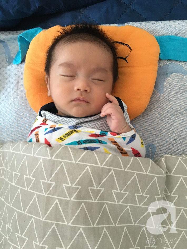 Con tự ngủ êm ru chỉ sau 5 phút đặt xuống cũi, ông bố trẻ Hà Nội tiết lộ chỉ mất 4 ngày luyện bé ngủ ngoan - Ảnh 3.