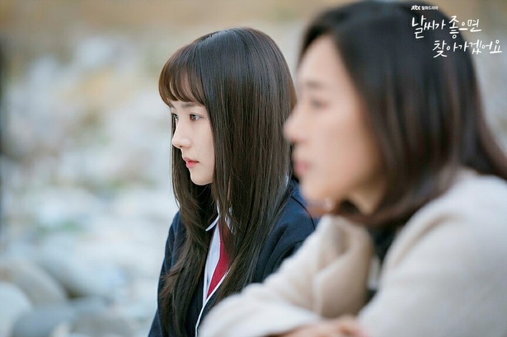 Phim mới của Park Min Young dở tệ, rating thê thảm nhưng không thể chê bai nhan sắc, nhất là khi làm nữ sinh lại cực phẩm thế này - Ảnh 7.
