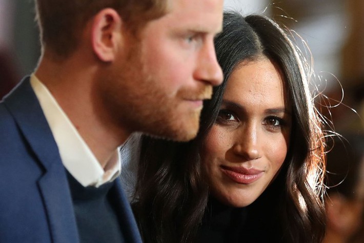 Báo Mỹ: Harry muốn trở về Anh để giúp đỡ gia đình, Meghan Markle ngay lập tức đe dọa sẽ ly hôn - Ảnh 2.