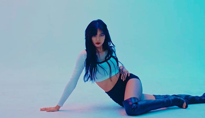 Lisa (BLACKPINK) bị tố đạo nhái vũ đạo, video nhảy đứng đầu top Trending thế giới hóa ra chỉ đang 