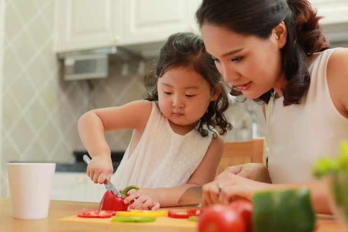 Gợi ý hàng loạt trò chơi chống chán trong nhà dành cho các bé trong thời gian nghỉ tránh dịch dài ngày – trò số 6 và 8 cực dễ chơi lại giúp kích thích óc sáng tạo của con - Ảnh 3.