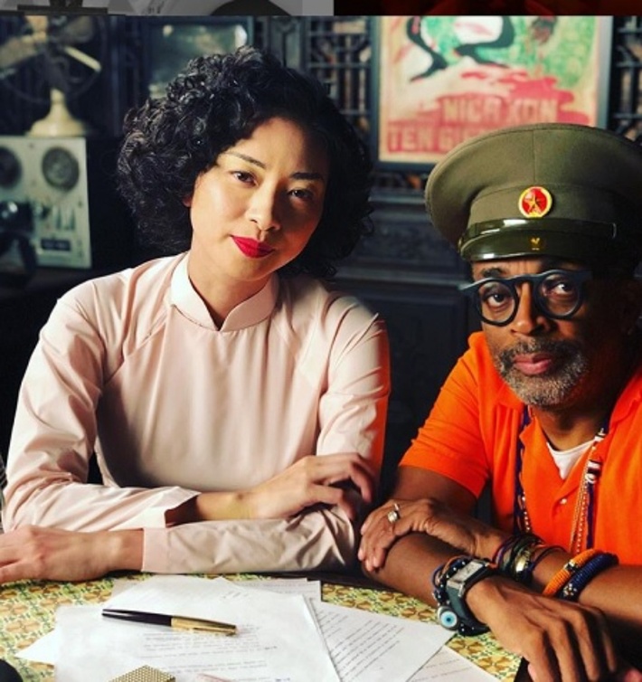 Hình ảnh Ngô Thanh Vân và đạo diễn Spike Lee trên phim trường.