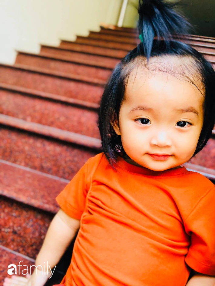 Ngắm loạt ảnh hiện tại con gái Khánh Thi, cô bé từng sinh non 1,9kg giờ đã phổng phao, ngoại hình hệt bố nhưng tính tình đặc mẹ - Ảnh 7.