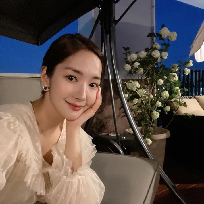 Trong khi Lee Min Ho đang 