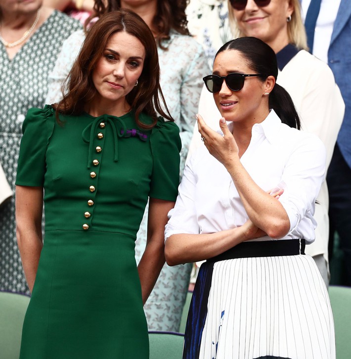 Được hoàng gia Anh ưu ái nhưng Công nương Kate vẫn bị chê thua kém em dâu Meghan Markle ở điểm này - Ảnh 1.