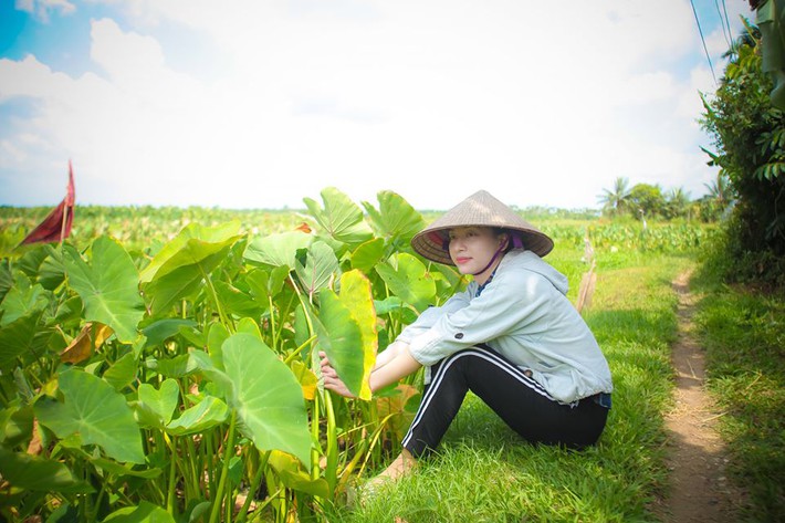 Nhan sắc nữ chính chuyển giới trong 