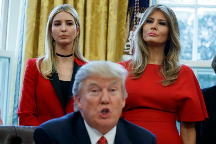 Thêm thông tin gây sốc về mối quan hệ giữa Đệ nhất phu nhân Mỹ với Ivanka Trump: Cả hai cùng gọi nhau bằng biệt danh đầy mỉa mai - Ảnh 1.