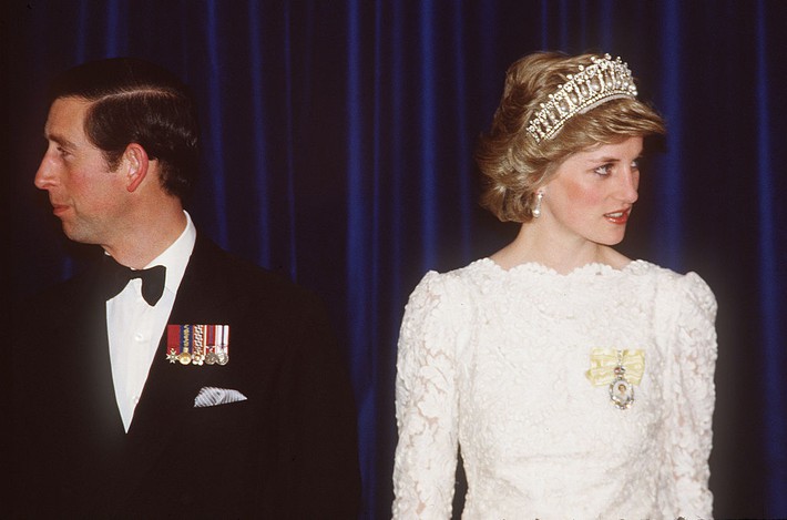 Sự thật ít biết đằng sau tấm hình Công nương Diana bật khóc nức nở còn Thái tử Charles quay sang hướng khác mỉm cười gây ám ảnh xót xa - Ảnh 4.