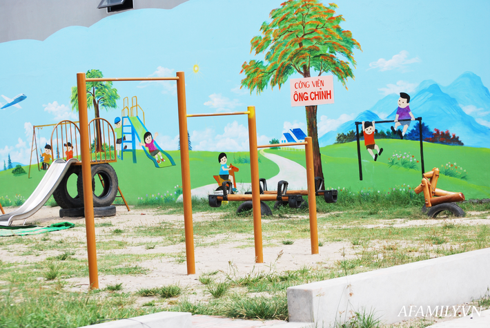 Hón 200 mét vuông đất thổ cư của gia đình, ông Chỉnh đã biến thành công viên miễn phí cho trẻ