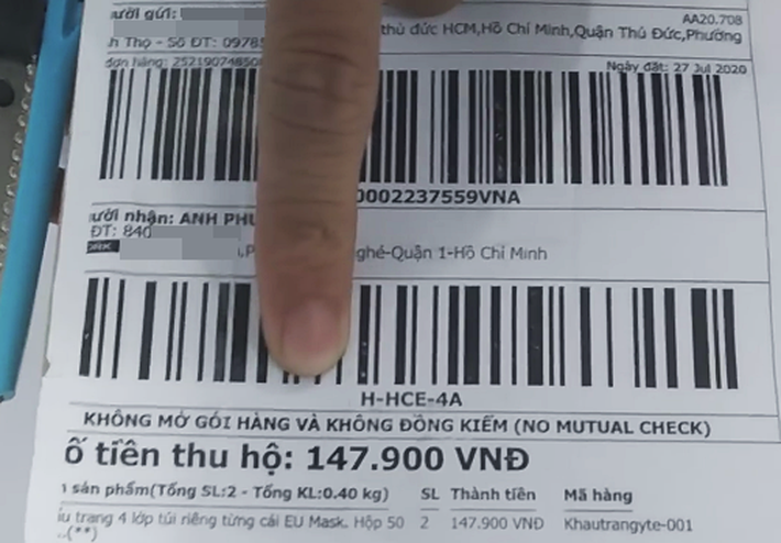 Đặt hàng mua khẩu trang qua mạng, chàng trai Sài Gòn mếu máo khi nhận được 3 cuộn giấy vệ sinh - Ảnh 2.