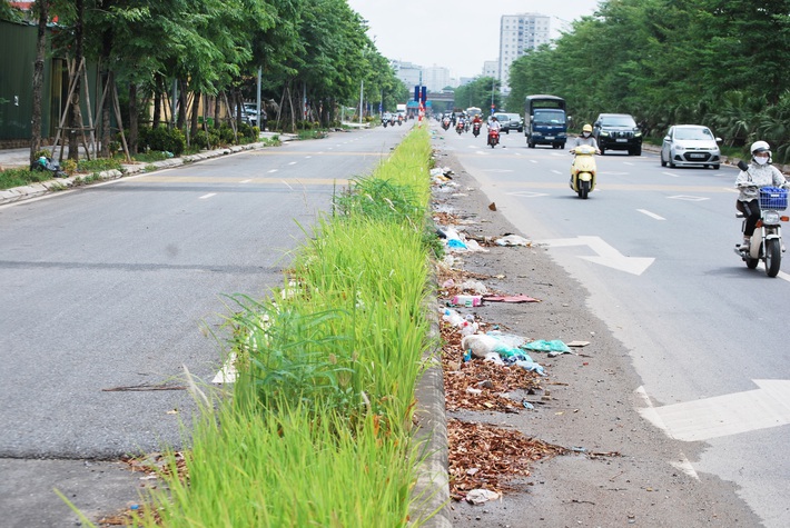 Hà Nội: Đại lộ mới thông xe nhệch nhác nhưng may mắn giữa đoạn đường này còn có một thứ miễn phí - Ảnh 7.