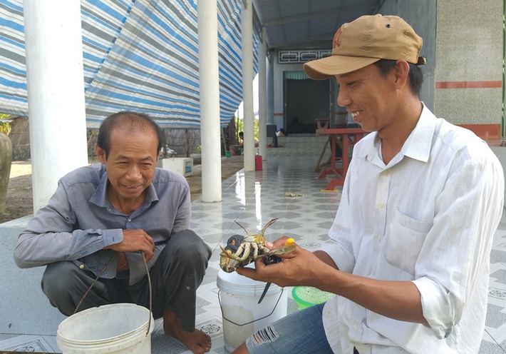 hinh-3-thuong-lai-den-tan-nha-chu-vuong-thu-mua-cua-15938392061082005591486-1593875872051-15938758722462106865559.jpg