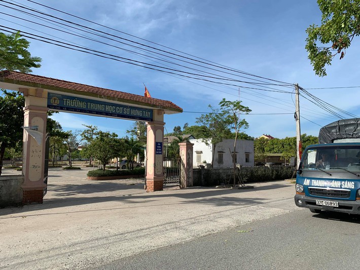 Nghệ An: Chưa đóng 162.000 đồng tiền gửi xe, nhà trường bắt học sinh phải viết “giấy báo nợ” về cho phụ huynh - Ảnh 4.