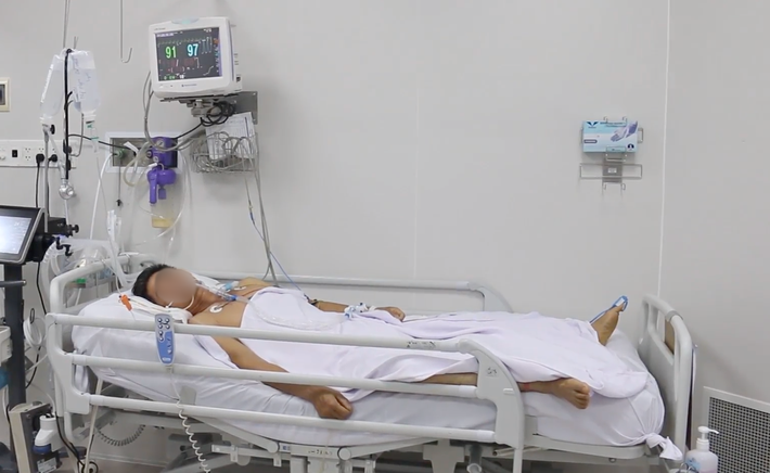 Thêm một nạn nhân ngộ độc khi ăn pate Minh Chay được phát hiện tại TP.HCM, hiện đang phải lọc máu - Ảnh 1.
