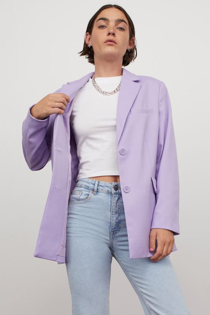 Mê hoặc loạt mỹ nhân Cbiz lúc này là blazer màu tím lilac, sắm theo là được khen ăn mặc có gu - Ảnh 8. Mê hoặc loạt mỹ nhân Cbiz lúc này là blazer màu tím lilac, sắm theo là được khen ăn mặc có gu - Ảnh 8.