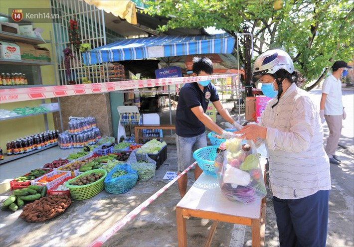 Những hình ảnh đẹp nhất trong chặng đường vững vàng Việt Nam vượt qua đại dịch năm 2020 - Ảnh 4.