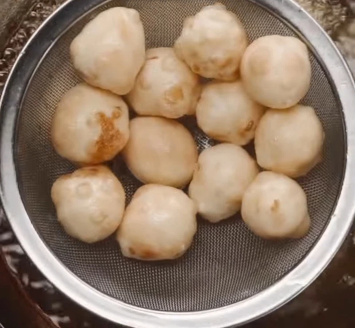 Trời mưa lạnh mà có món này ăn cùng cơm nóng thì đúng là 