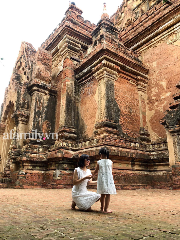 Tấm bảng trên hành lang trường học ở Hà Nội và câu chuyện dạy con đáng suy ngẫm của 1 bà mẹ: Trước khi thay đổi con, hãy thay đổi chính mình - Ảnh 3.