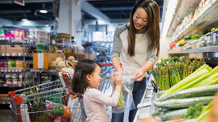 Tại sao gia tộc giàu có ở Châu Âu thường duy trì lâu đời, trong khi gia tộc Châu Á suy tàn sớm? Câu trả lời từ chuyên gia là bài học dạy con tuyệt vời cho tất cả các bậc cha mẹ  - Ảnh 2.