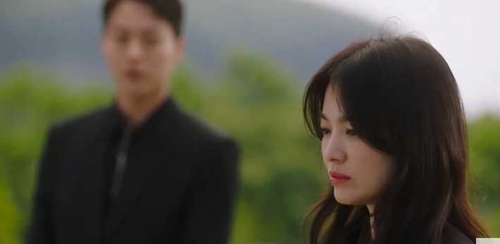 Now, We Are Breaking Up tập 4: Song Hye Kyo khóc nức nở nhớ tình cũ, Sehun (EXO) chính thức lộ diện - Ảnh 4.