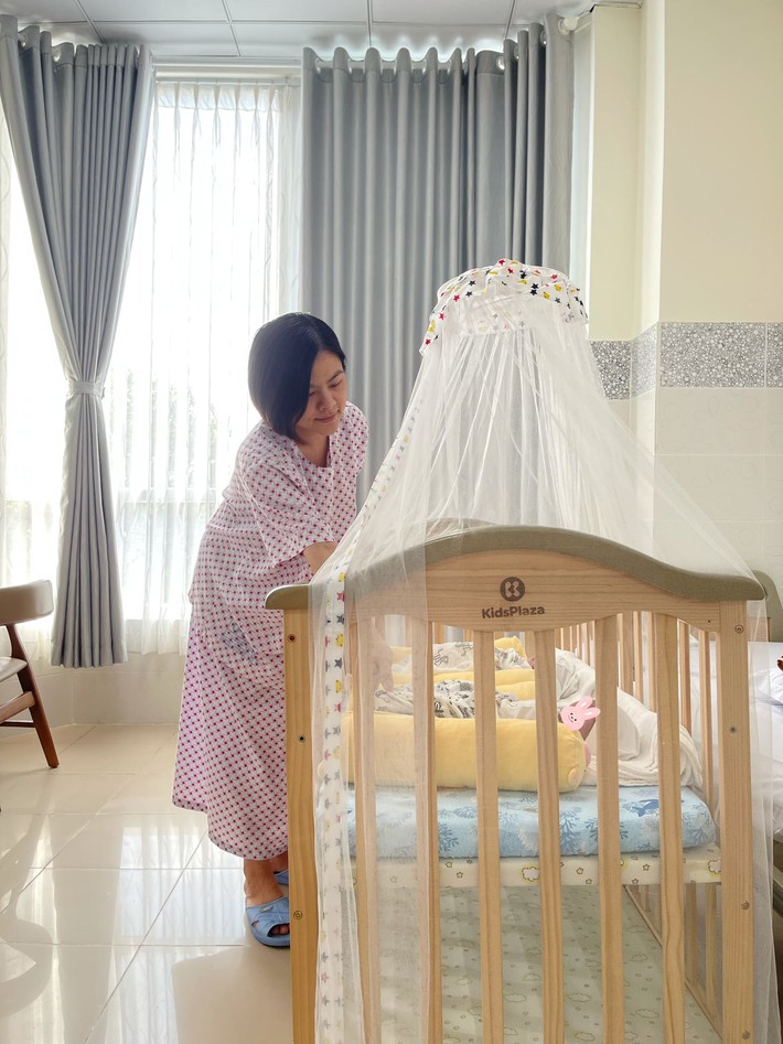 Vân Trang gặp nguy hiểm khi sinh đôi, suýt bị xuất hiện, vượt cạn sau 4 tiếng đồng hồ - Ảnh 4.