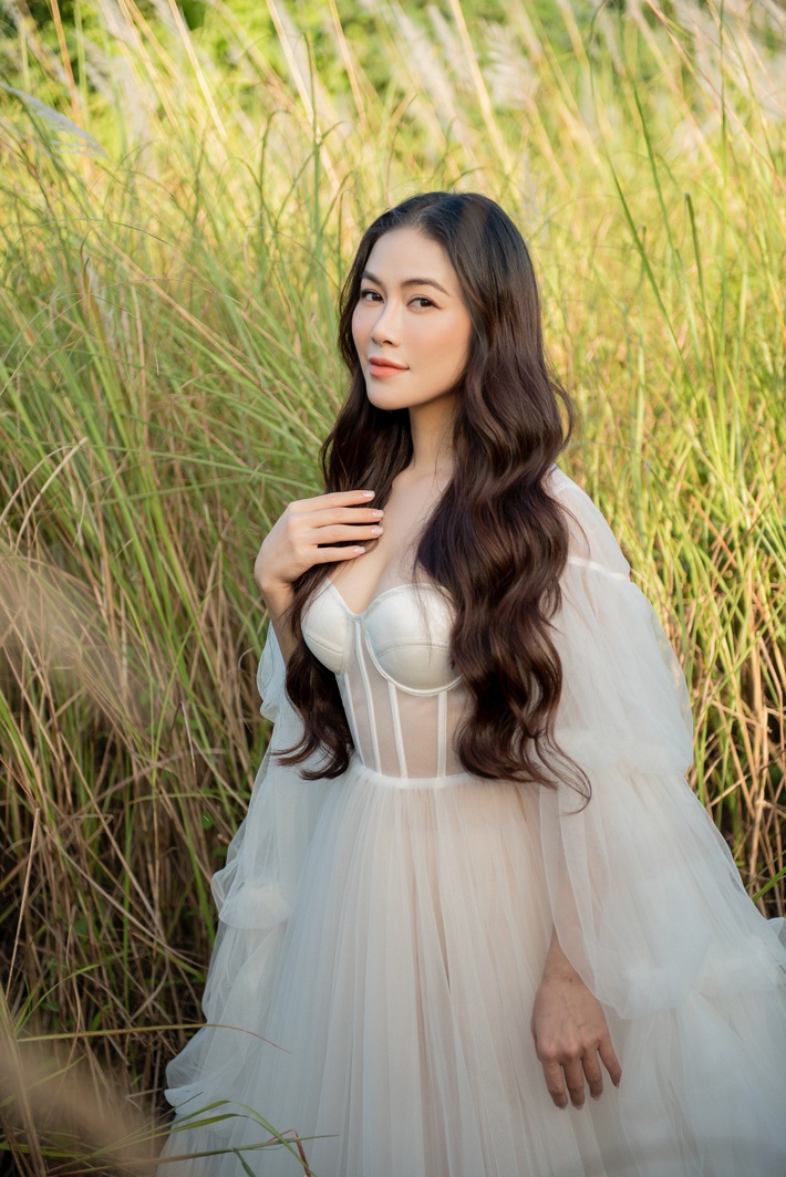 Đang cách ly tập trung, Hoa hậu Tuyết Nga vẫn tung MV mới đẹp lung linh - Ảnh 3.