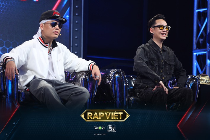 Rap Việt: Nữ chiến binh đầu tiên xuất trận, ai sẽ là đối thủ chung bảng đấu với Blacka? - Ảnh 2.