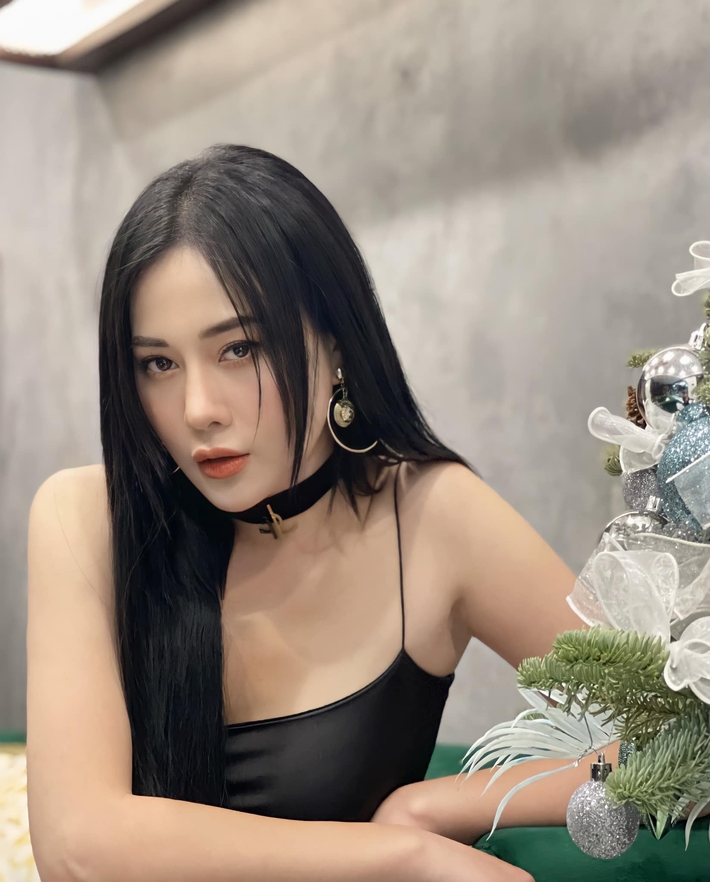 Nửa đêm nửa hôm, Phương Oanh đăng ảnh sexy lại còn viết cap giống hệt thời Thương vị tình thân khiến fan lo lắng - Ảnh 1.