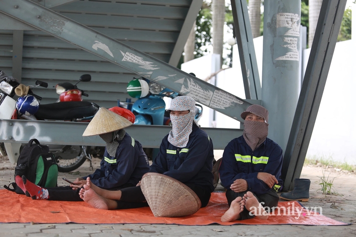 Hà Nội: Hỗ trợ 2 triệu đồng/tháng cho trẻ em nghèo, người cao tuổi cô đơn - Ảnh 1.