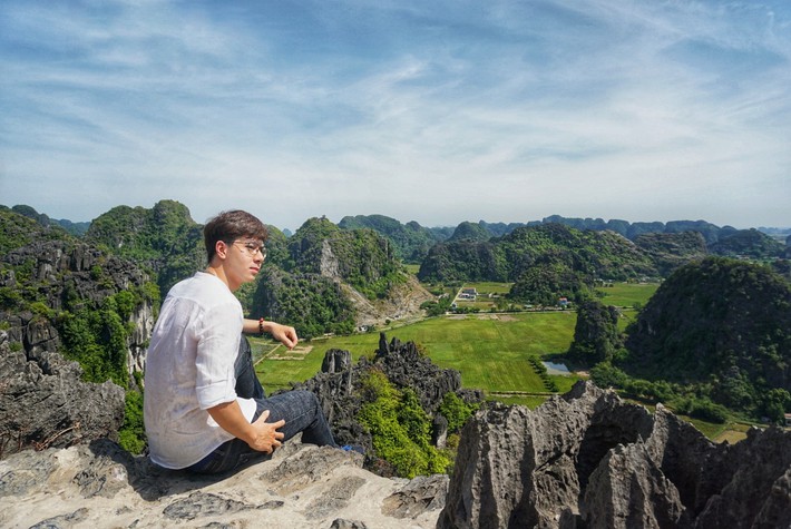 Trai đẹp chỉ cách trang chí bánh đẹp mắt, hội chị em đổ rào rào  - Ảnh 3.