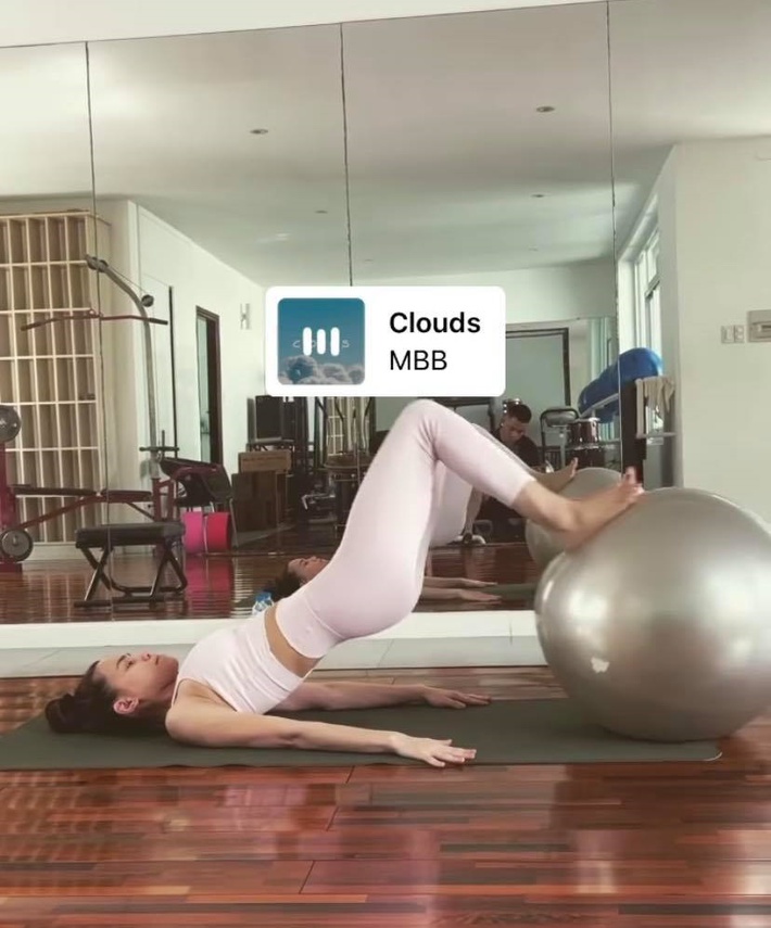 Hồ Ngọc Hà chứng minh vòng bụng phẳng lì sau khi gây thất vọng vì vóc dáng trong clip bị bắt gặp ở thang máy - Ảnh 2.