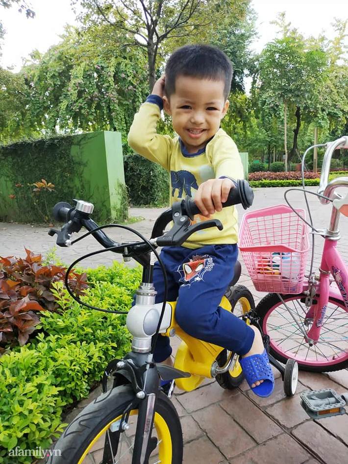 Vừa mở cửa tủ lạnh, mẹ đã phải quay ngay ra 