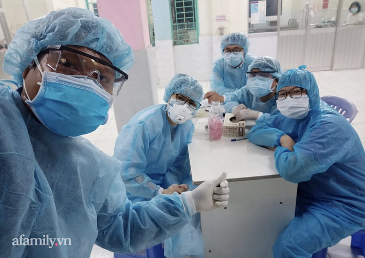TP.HCM cách ly tập trung người về từ khu công nghiệp ở Đà Nẵng và hành khách cùng toa tàu với bệnh nhân COVID-19  - Ảnh 1.