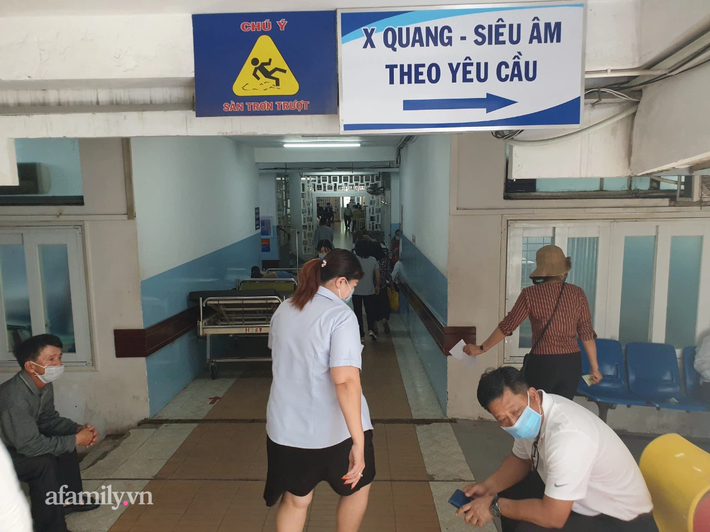 Nửa đêm, TP.HCM phát hiện thêm một cặp vợ chồng nghi nhiễm COVID-19, sinh hoạt tại Giáo phái truyền giáo Phục hưng - Ảnh 1.