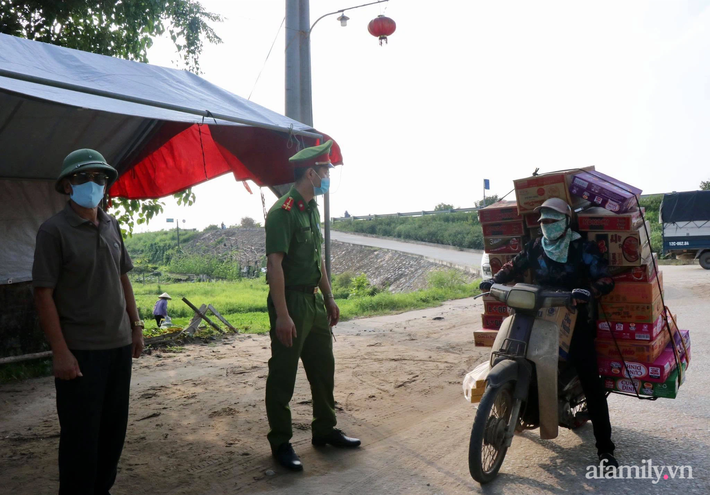 Bắc Ninh: Phong tỏa huyện Thuận Thành từ 14h chiều nay, áp dụng nghiêm các biện pháp theo Chỉ thị số 16 với gần 200.000 người dân - Ảnh 2.