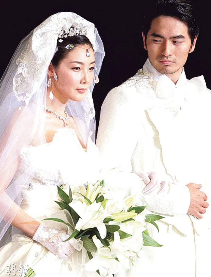“Nữ hoàng nước mắt” Choi Ji Woo: Nhiều năm lận đận đường tình duyên, đang ổn định với hôn nhân ở tuổi U50 lại bất ngờ bị 