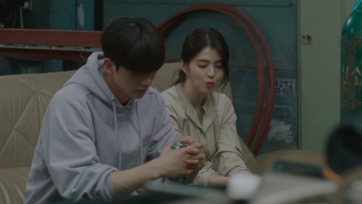Phim 19  Nevertheless tập 5: Han So Hee vừa chia tay đã vội 