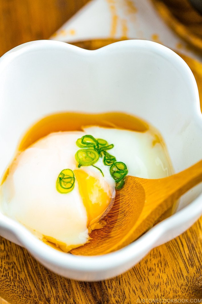 Món trứng onsen của Nhật Bản khiến cho Tóc Tiên phải loay hoay hóa ra có cách làm cầu kỳ nhưng thành phẩm ngon thế này đây - Ảnh 15.