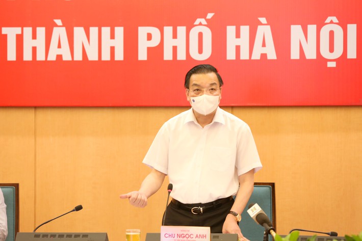 Chủ tịch UBND thành phố Hà Nội Chu Ngọc Anh: Địa bàn nguy cơ cao được áp dụng biện pháp mạnh  - Ảnh 2.