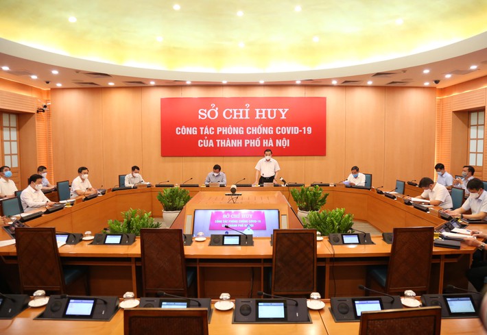 Chủ tịch UBND thành phố Hà Nội Chu Ngọc Anh: Địa bàn nguy cơ cao được áp dụng biện pháp mạnh  - Ảnh 1.