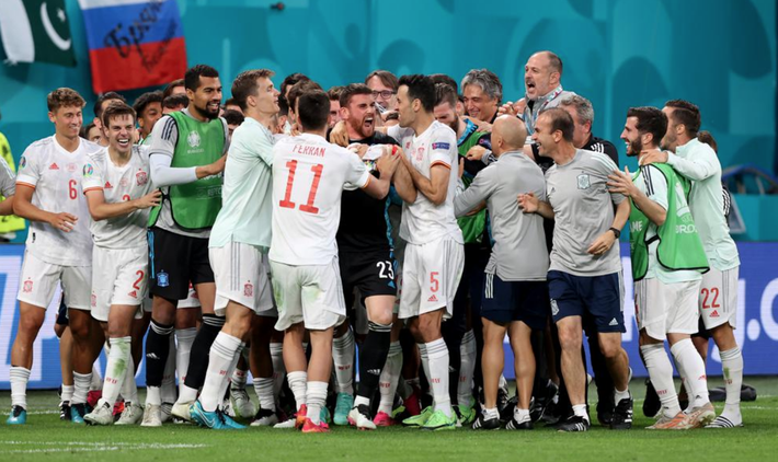 Tây Ban Nha vào bán kết bằng loạt penalty, Thụy Sĩ ngẩng cao đầu rời EURO 2020 - Ảnh 1.