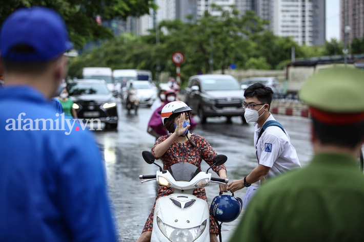 17 trường công bố ĐIỂM SÀN xét tuyển đại học 2021: Dao động từ 15 đến 28 điểm - Ảnh 1.