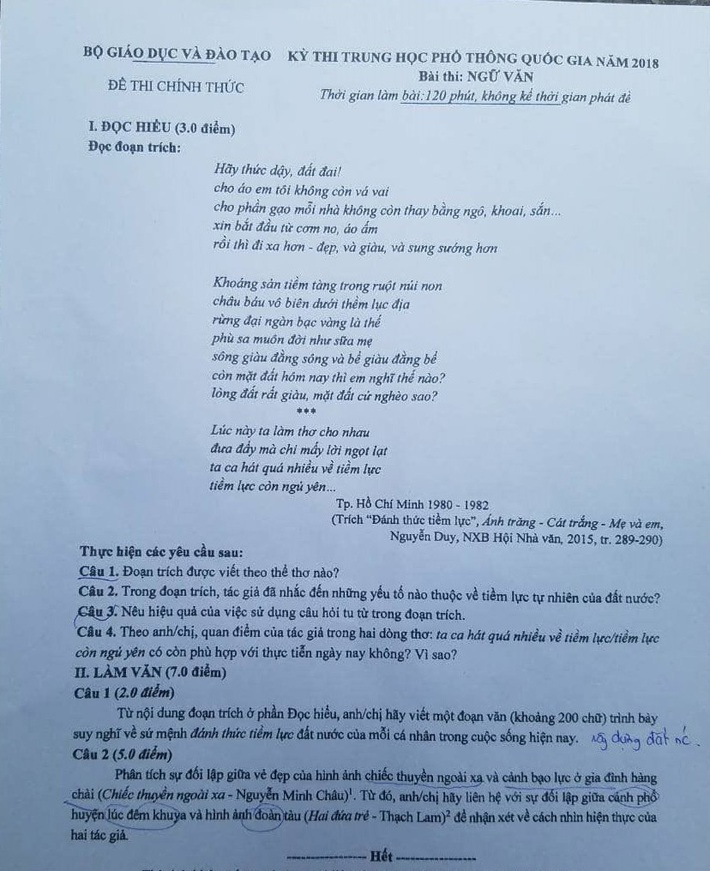 Một tỉnh có đề thi thử Ngữ Văn 5 năm liền TRÚNG với đề thi tốt nghiệp THPT chính thức: Sĩ tử nháo nhác ngó xem đề năm 2021  - Ảnh 8.