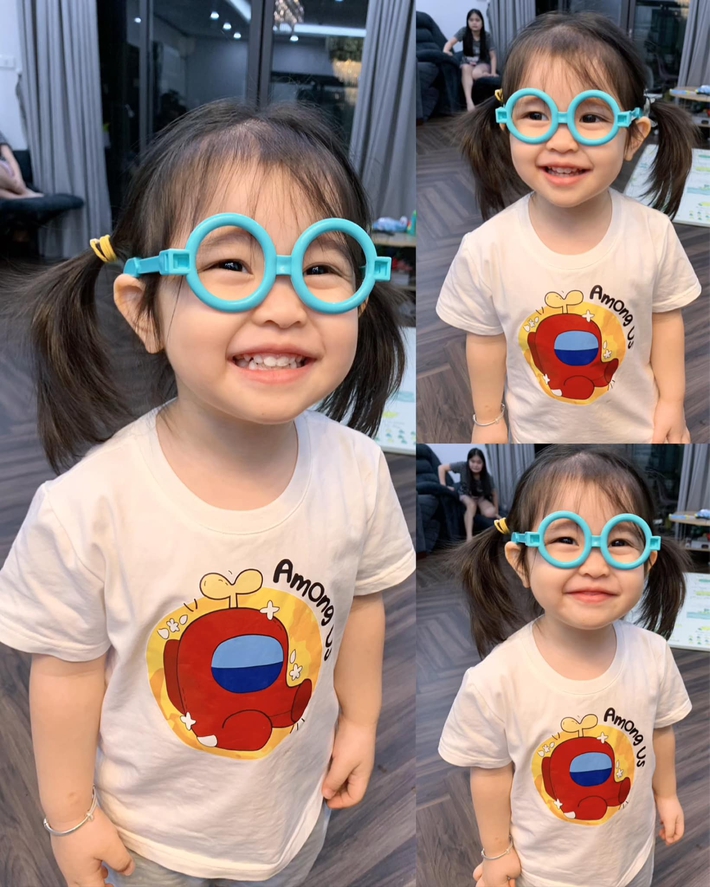 Hằng Túi đưa 2 con gái đi tiêm, cô út San khóc la ầm ĩ còn 