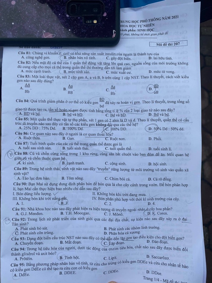 Đề thi và đáp án môn Sinh học THPT Quốc gia 2021 - Ảnh 1.