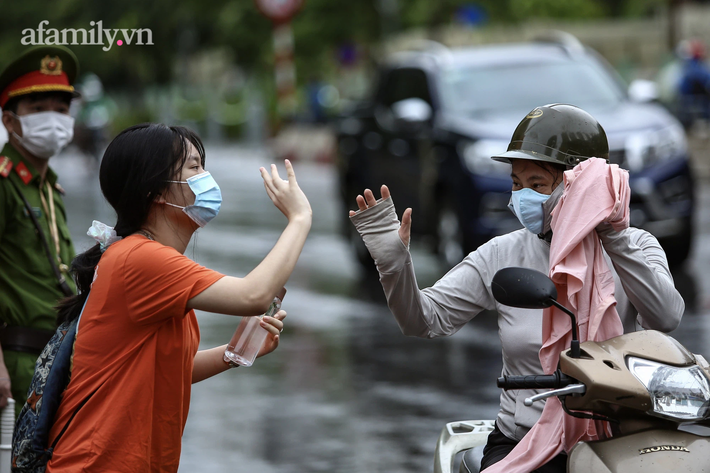 Điểm thi THPT Lê Quý Đôn, Quận 3 - nơi có thí sinh cách ly:  Tăng cường biện pháp phòng chống dịch - Ảnh 18.