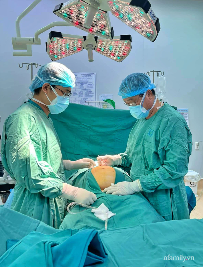 Bác sĩ Sài Gòn căng não cứu bệnh nhân ung thư buồng trứng di căn 