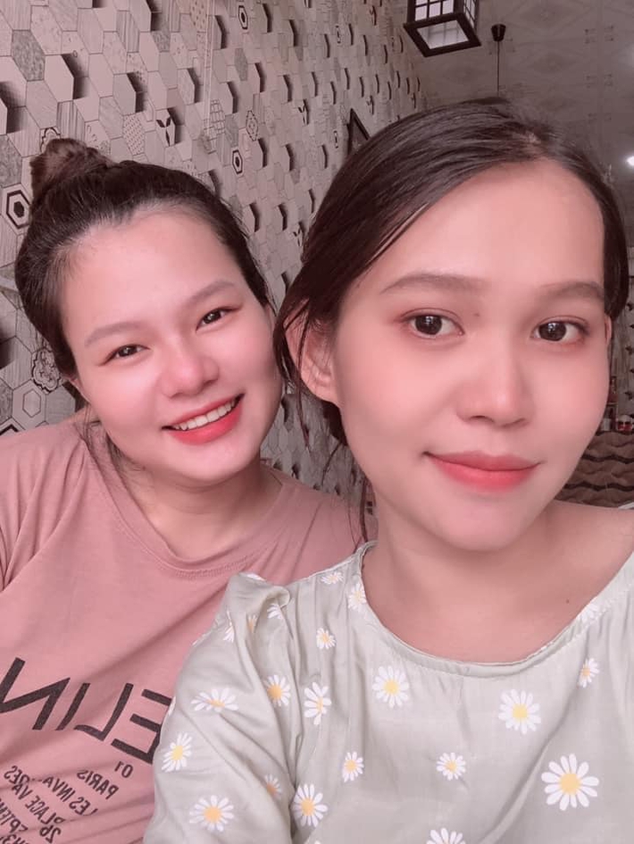 Thân nhau 10 năm, đôi bạn đến lúc bầu cũng rủ nhau cùng bầu, đi đẻ còn gọi FaceTime để làm một điều đặc biệt  - Ảnh 3.